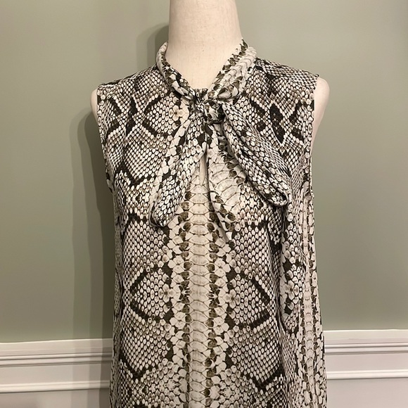 Jcrew python print in army green sleeveless 100% polyester - Picture 1 of 4